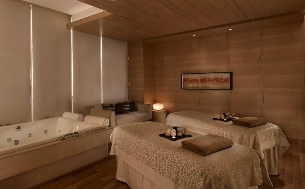 Andaz Delhi — Hyatt Hotel